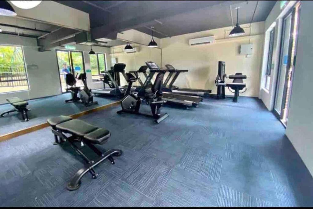 Angsana Mall 10min-garden Pool View-2 Bed Room-e122 Apartment Johor Bahru