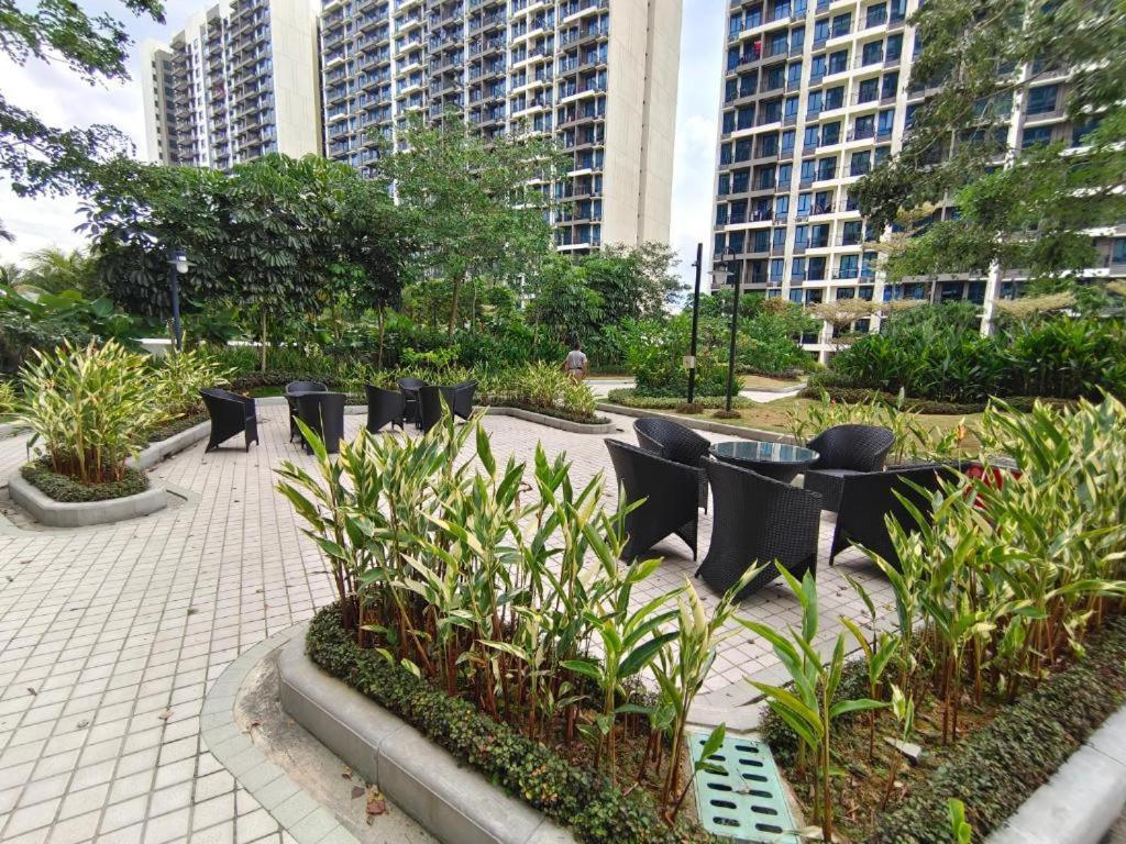 Apartment Angsana Mall 10min-garden Pool View-2 Bed Room-e122 *